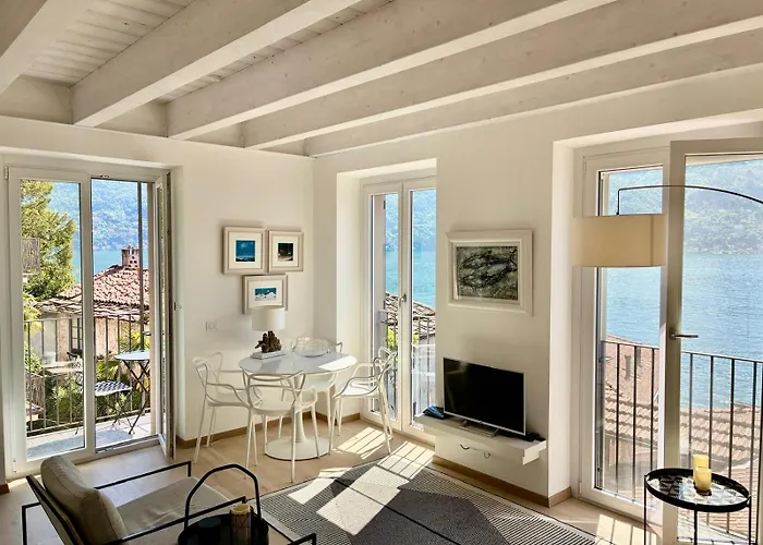 The Wee House On The Lake Carate Urio φωτογραφία