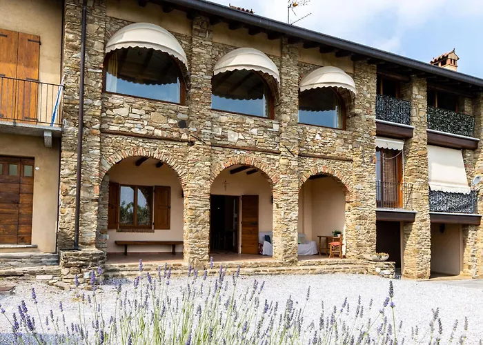 Photo de Cottage Zia Cherubina Colle Brianza